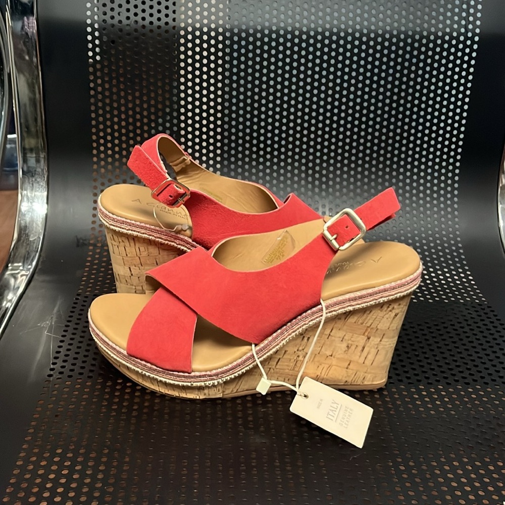 A. Giannetti Pink Sandals with Modern Cross-Strap Design